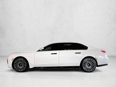2025 BMW 740i Sedan