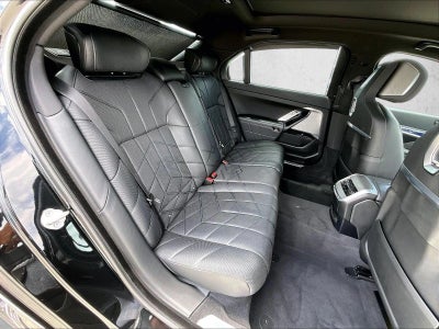 2023 BMW 760i xDrive Sedan