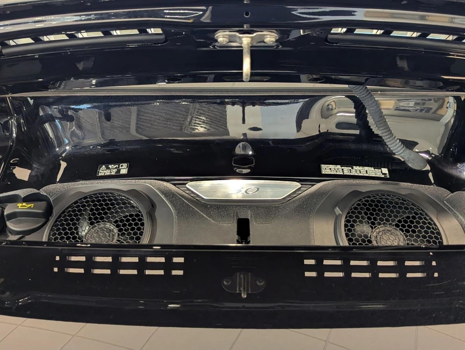 2024 Porsche 911 Carrera 4 Coupe