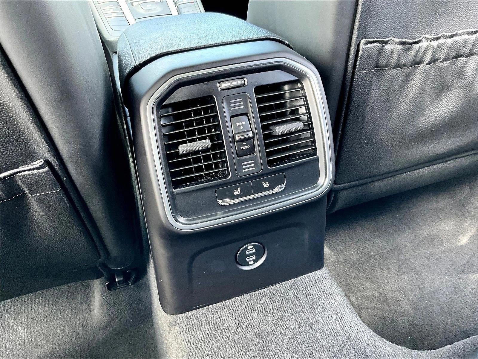 2020 Porsche Macan AWD