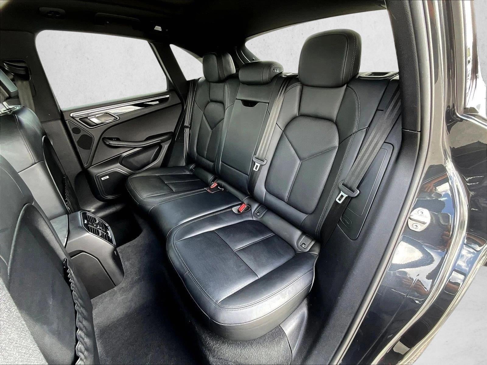 2020 Porsche Macan AWD