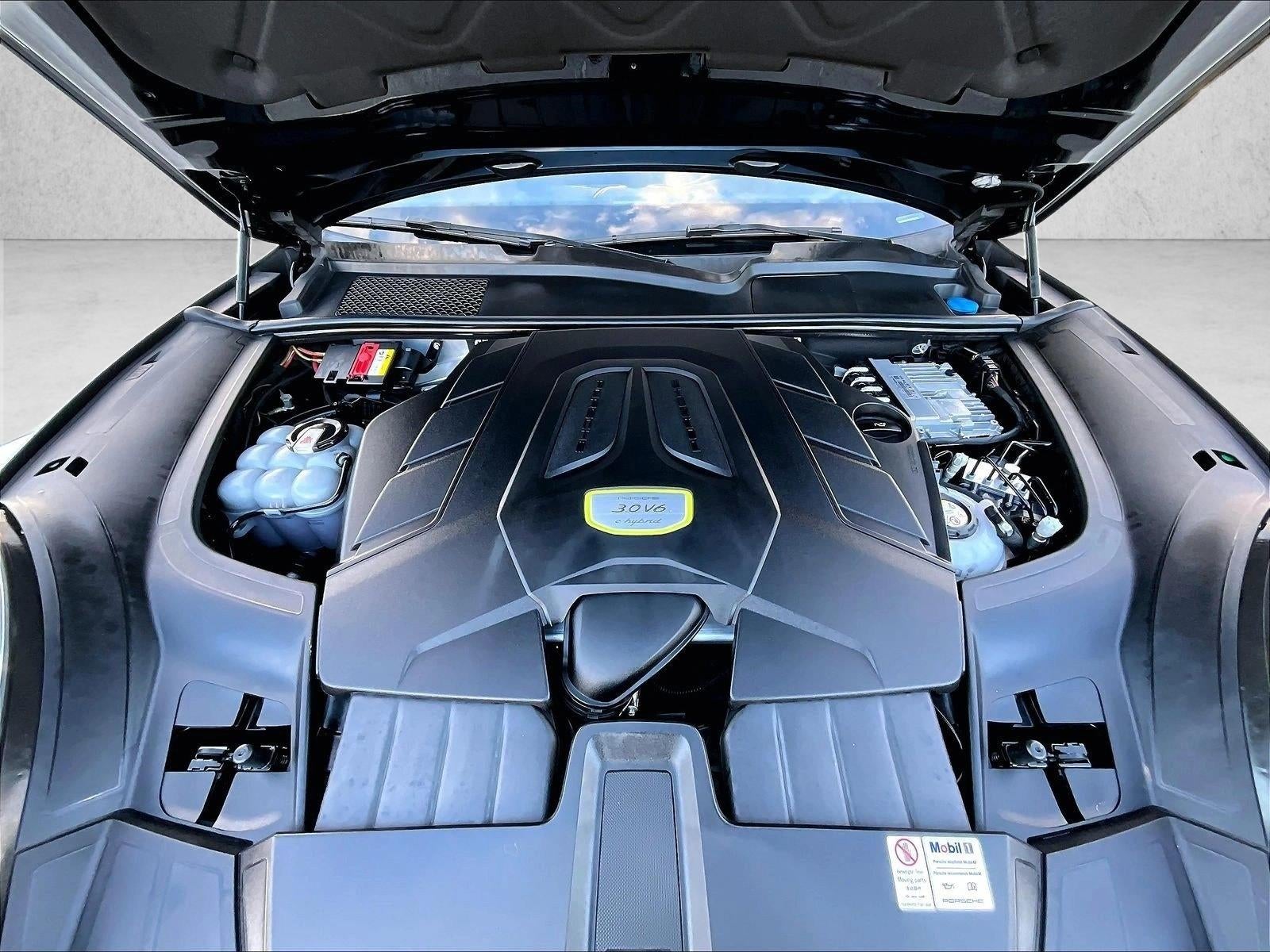 2020 Porsche Cayenne E-Hybrid AWD