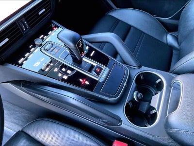 2020 Porsche Cayenne E-Hybrid AWD