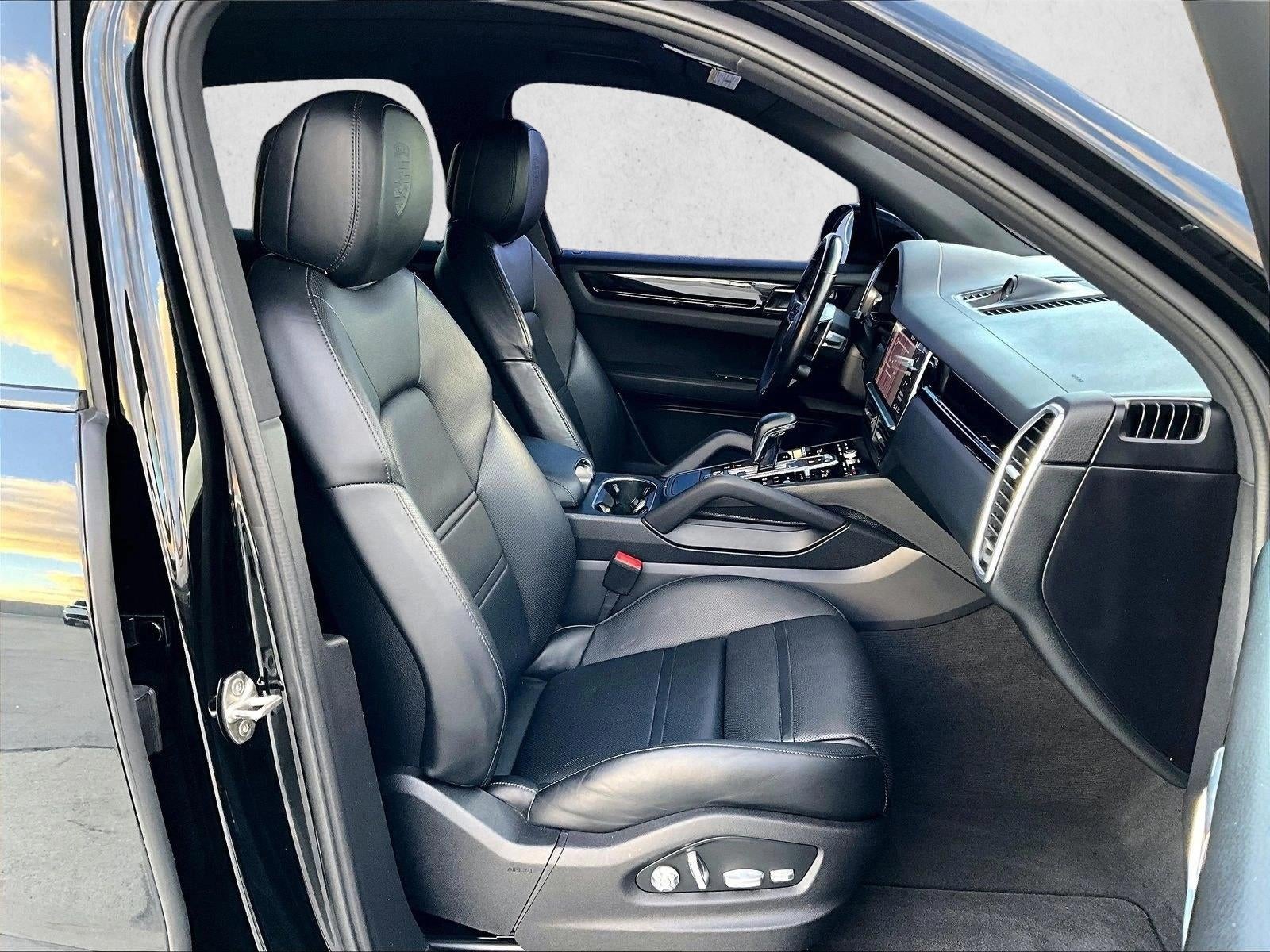 2020 Porsche Cayenne E-Hybrid AWD