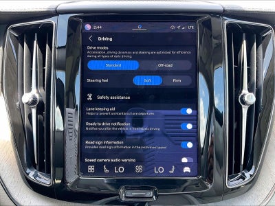 2022 Volvo XC60 B5 FWD Inscription