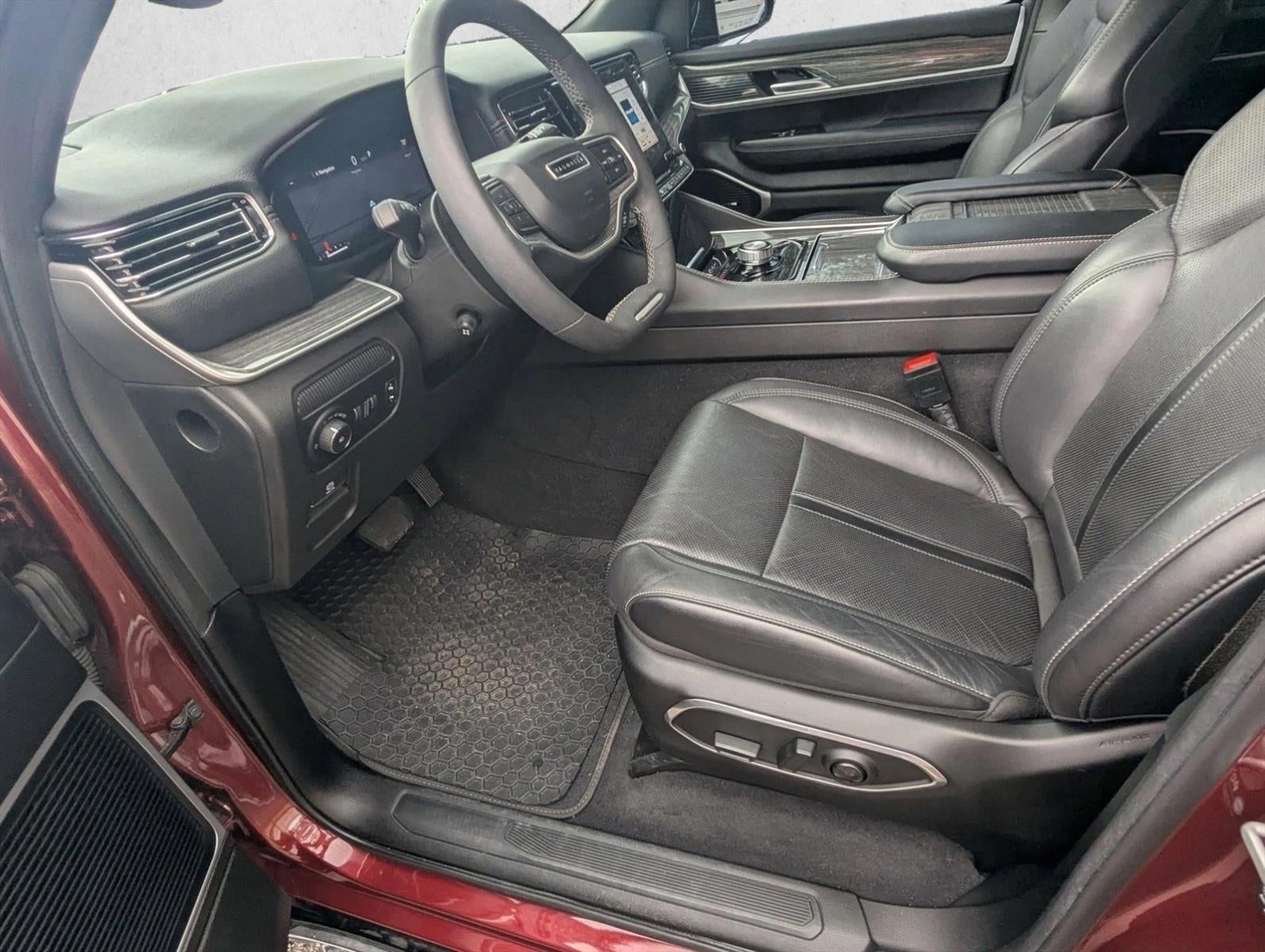 2022 Jeep Wagoneer Series II 4x2