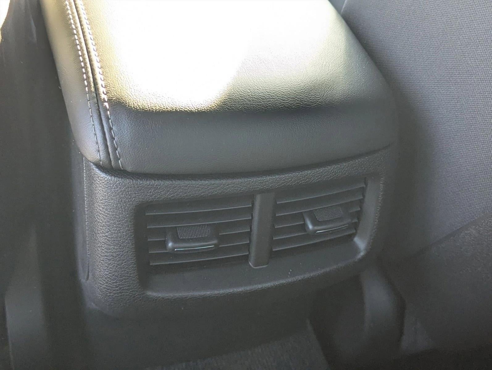 2019 Dodge Challenger SXT RWD