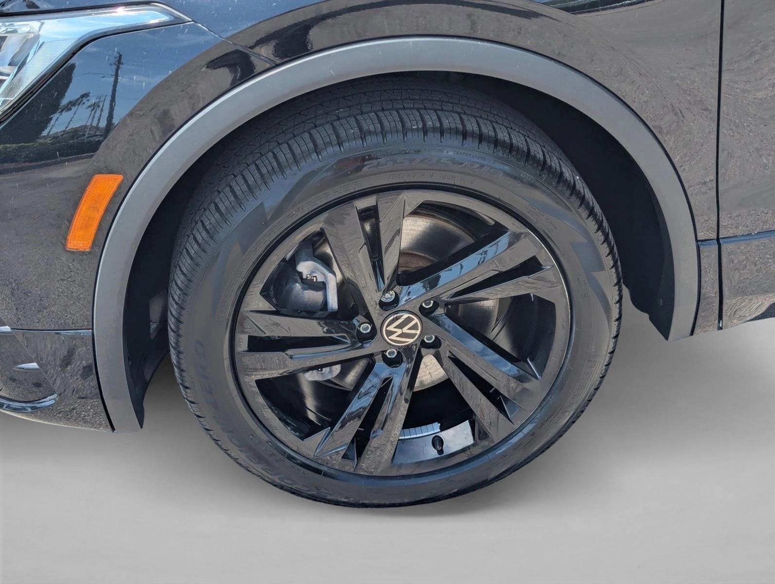 2023 Volkswagen Tiguan 2.0T SE R-Line Black FWD