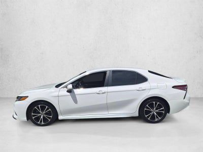 2018 Toyota Camry SE Auto (SE)