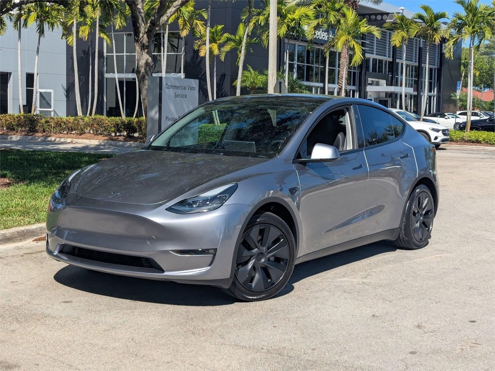 2025 Tesla Model Y Long Range AWD *Ltd Avail*