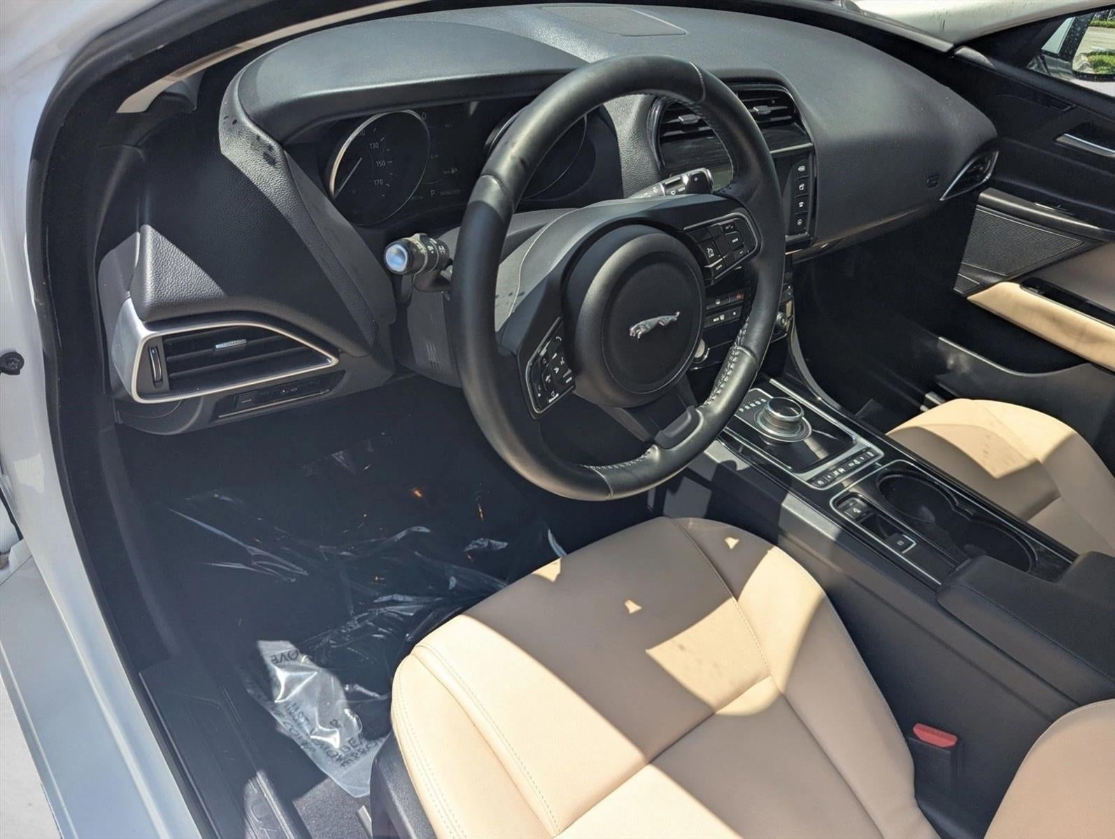 2017 Jaguar XE 25t RWD