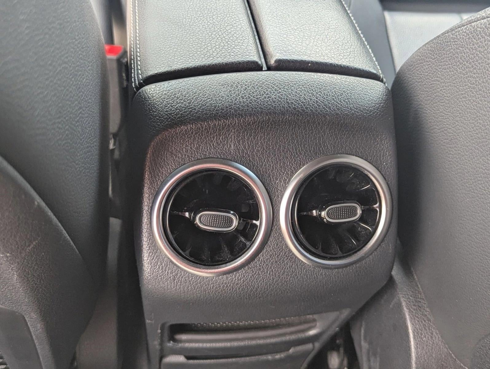 2021 Mercedes-Benz GLB GLB 250 SUV