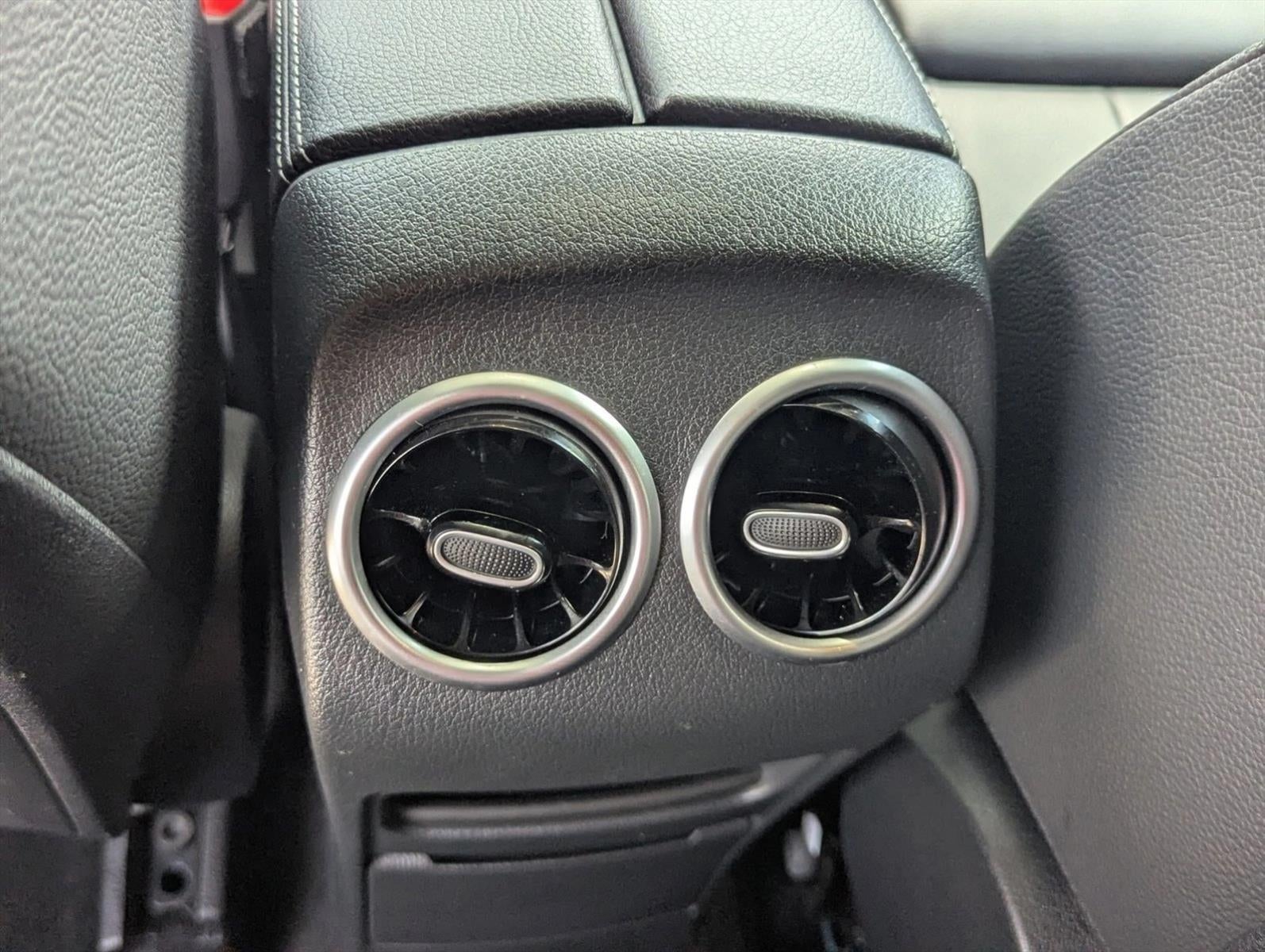 2024 Mercedes-Benz GLB GLB 250 4MATIC® SUV