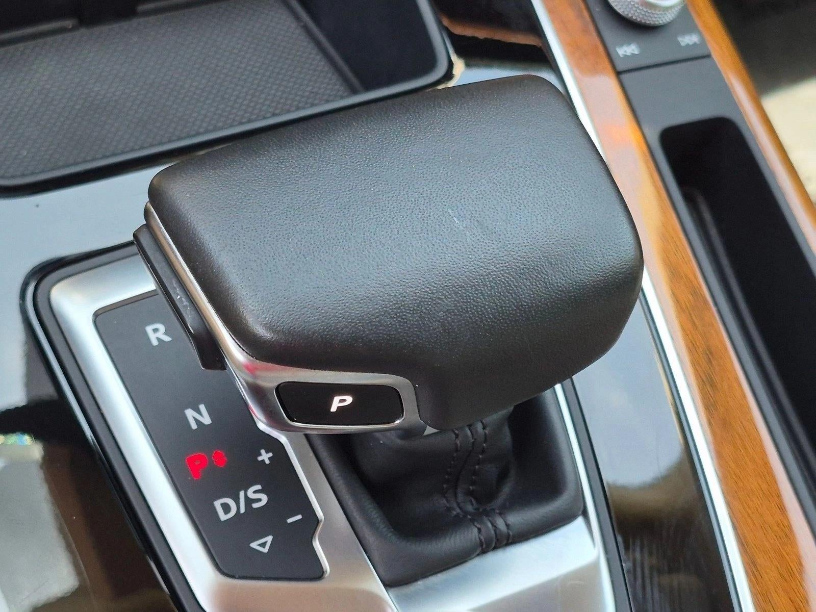 2022 Audi Q5 S line Premium 45 TFSI quattro