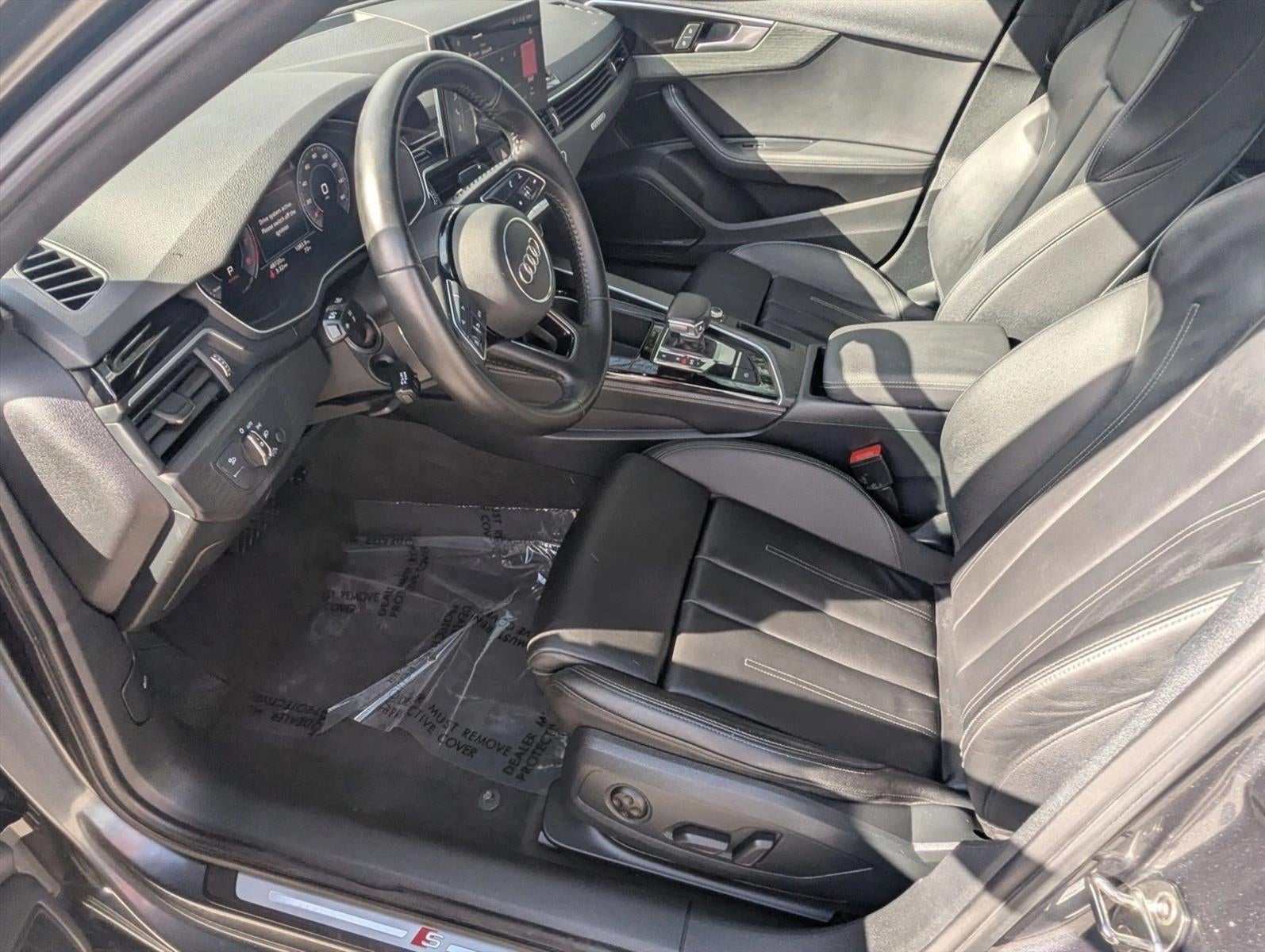 2020 Audi A4 Sedan Premium Plus 45 TFSI quattro