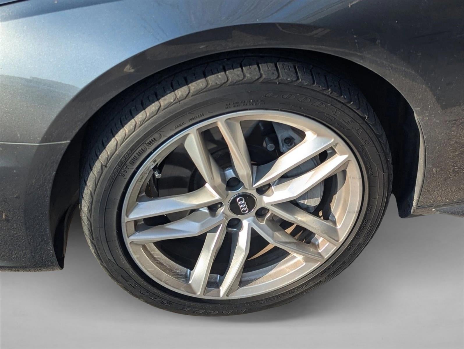 2020 Audi A4 Sedan Premium Plus 45 TFSI quattro