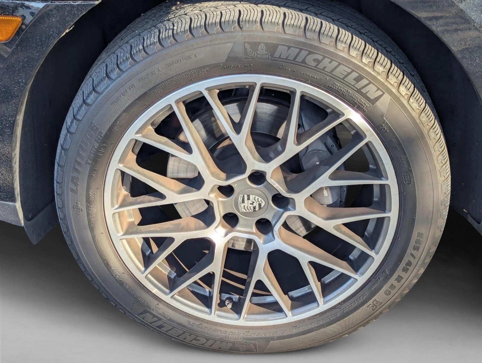 2018 Porsche Macan AWD