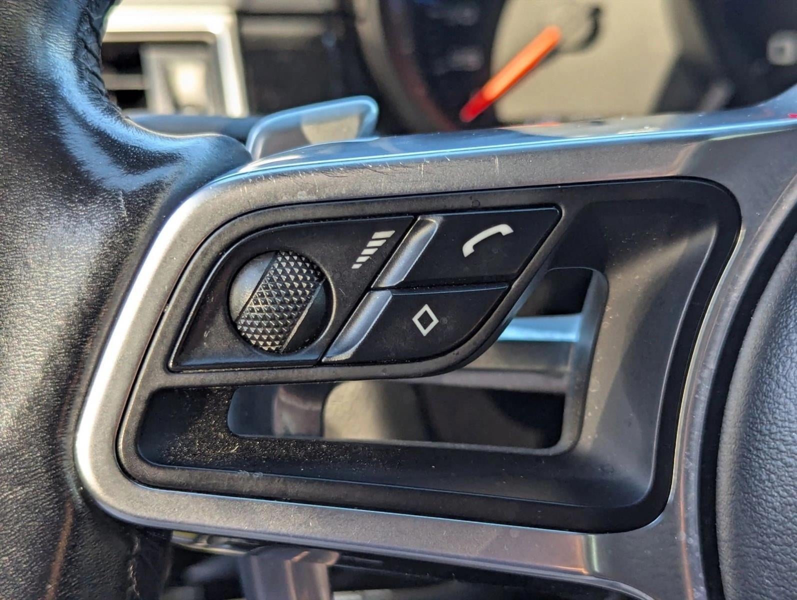 2018 Porsche Macan AWD