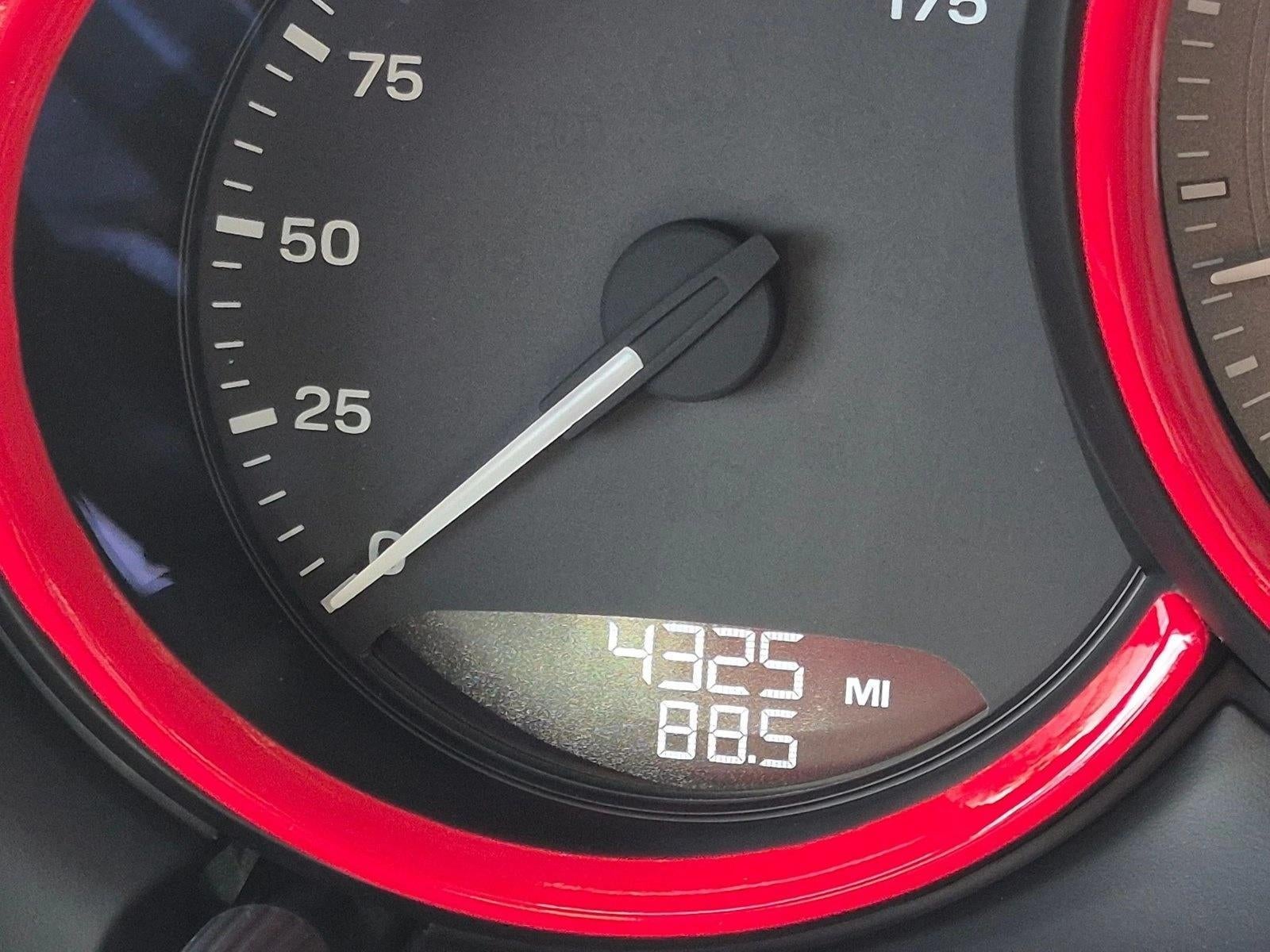 2026 Porsche Macan S AWD