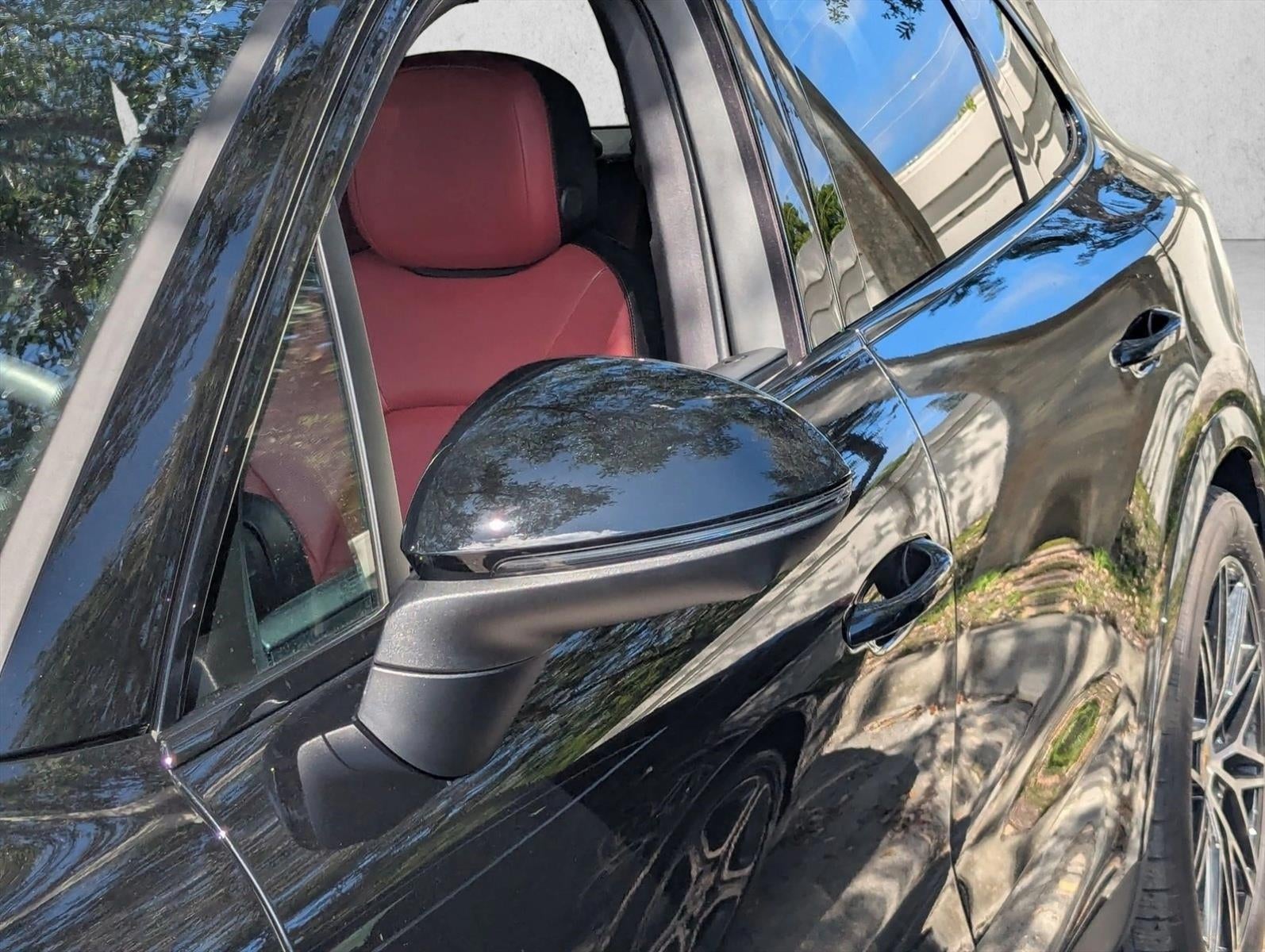 2024 Porsche Cayenne S AWD