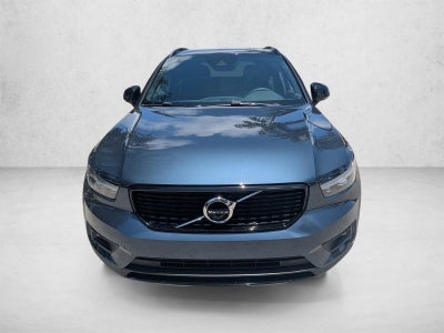 2022 Volvo XC40 T5 AWD R-Design
