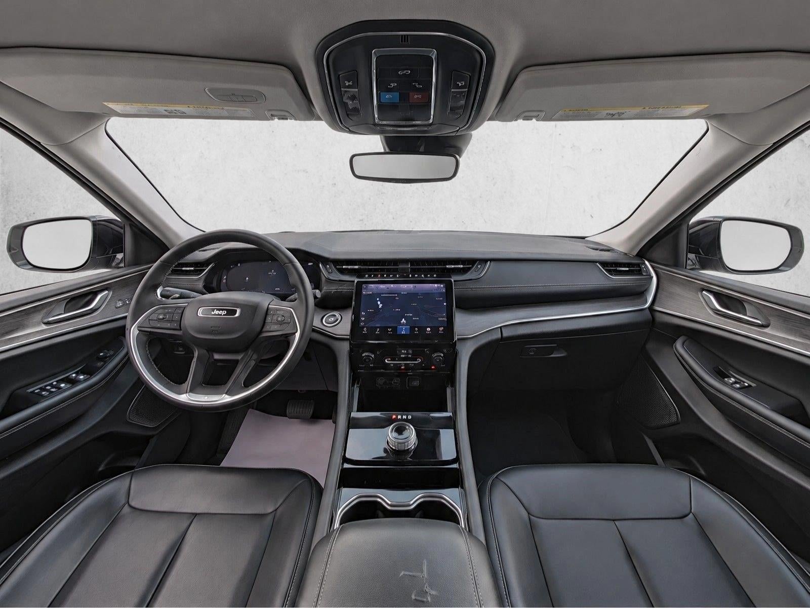 2023 Jeep Grand Cherokee Limited 4x2
