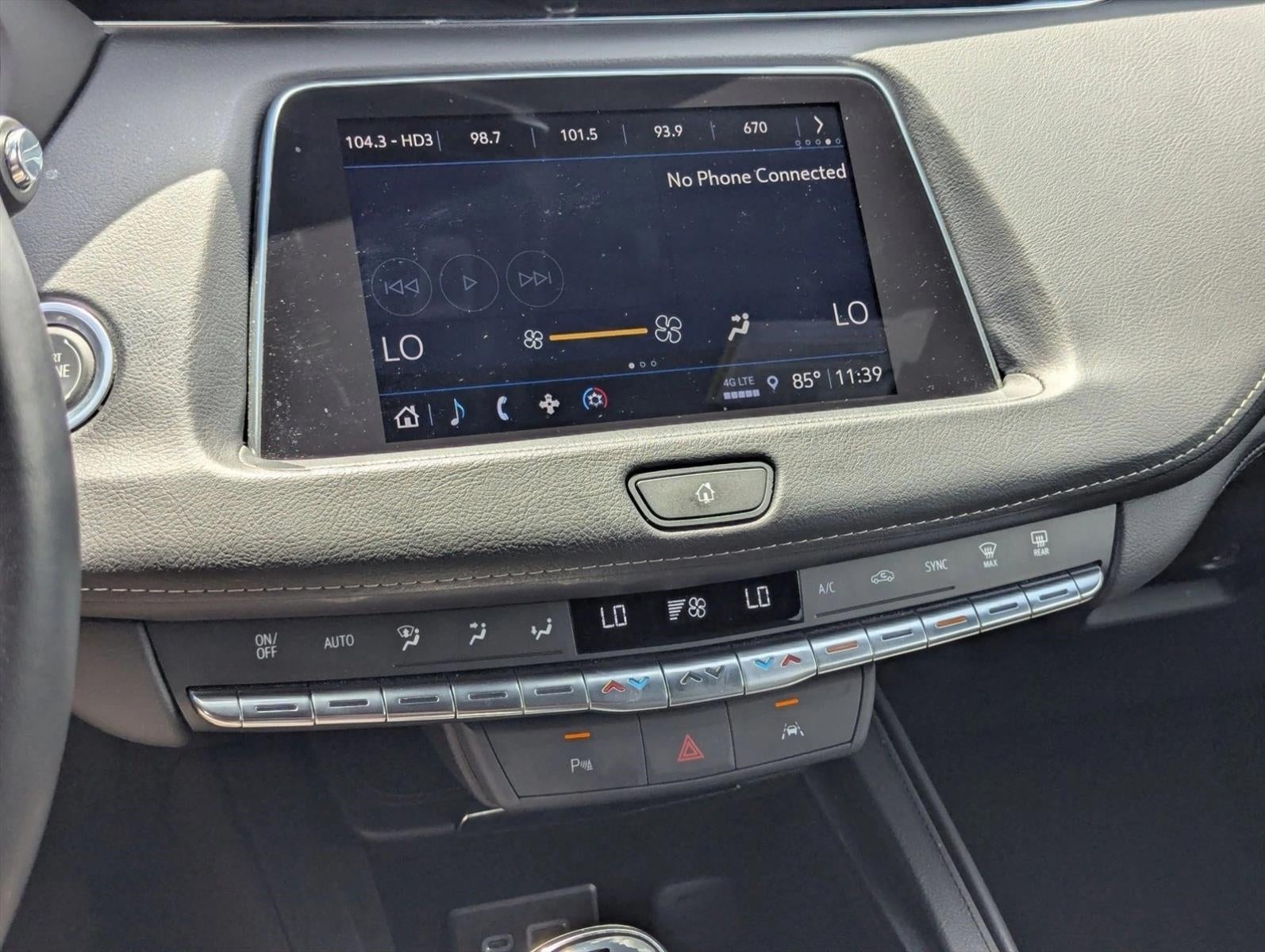 2023 Cadillac XT4 FWD 4dr Premium Luxury