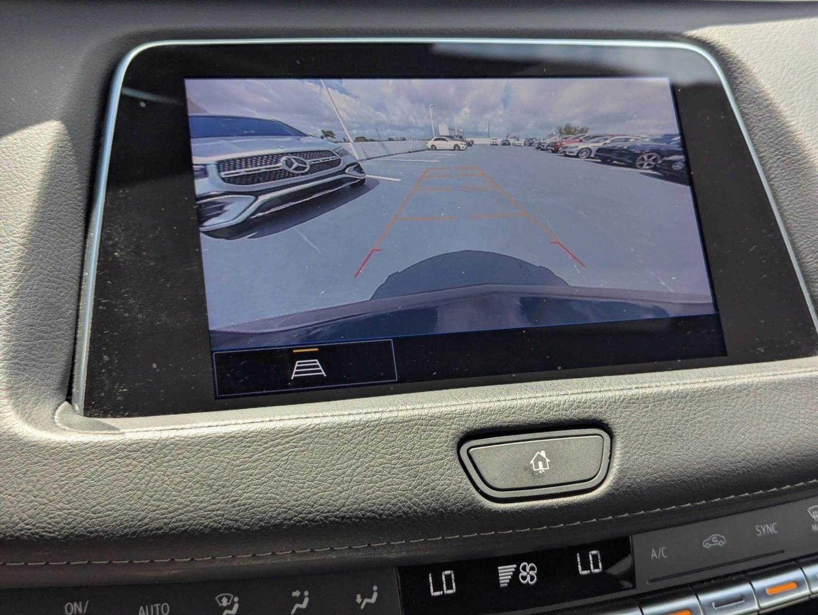 2023 Cadillac XT4 FWD 4dr Premium Luxury