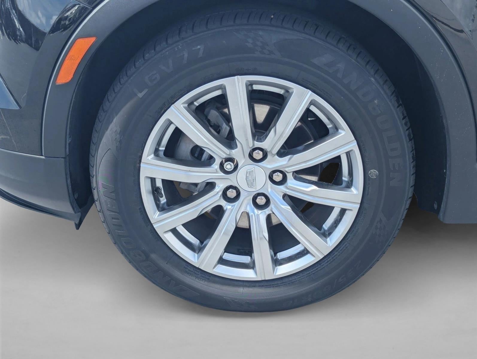 2023 Cadillac XT4 FWD 4dr Premium Luxury