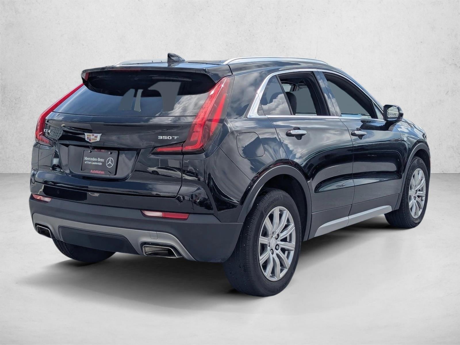 2023 Cadillac XT4 FWD 4dr Premium Luxury