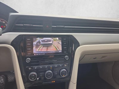2020 Volkswagen Passat 2.0T SE Auto