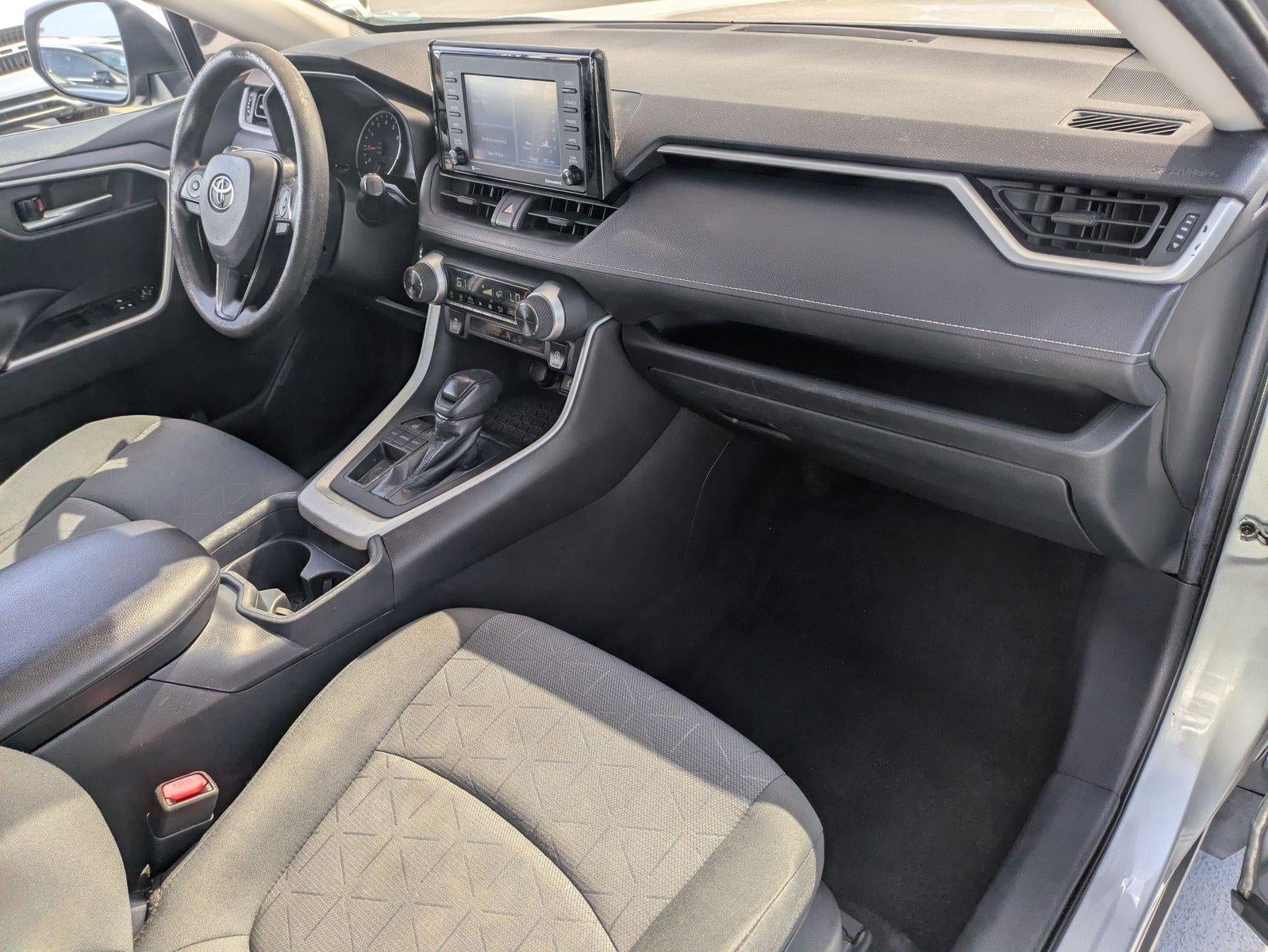 2020 Toyota RAV4 XLE FWD (GS)
