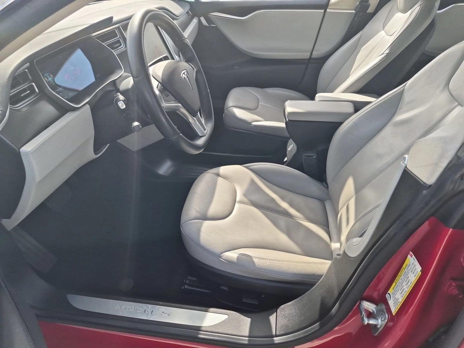 2016 Tesla Model S 4dr Sdn RWD 70 kWh Battery