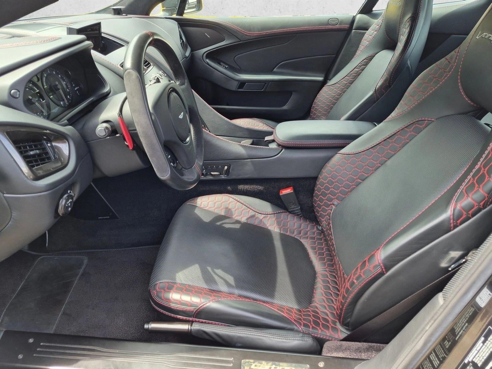 2015 Aston Martin Vanquish 2dr Cpe