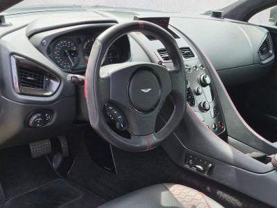 2015 Aston Martin Vanquish 2dr Cpe