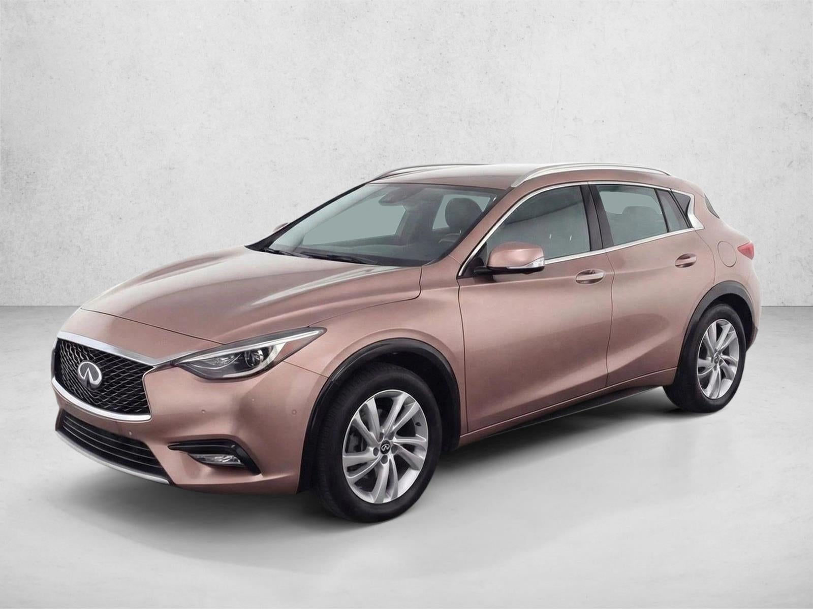 2017 INFINITI QX30 Premium FWD