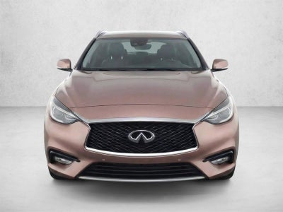 2017 INFINITI QX30 Premium FWD