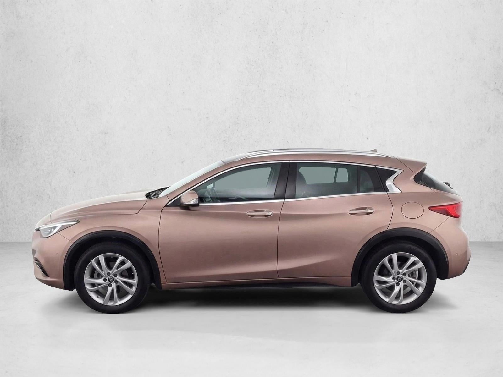 2017 INFINITI QX30 Premium FWD