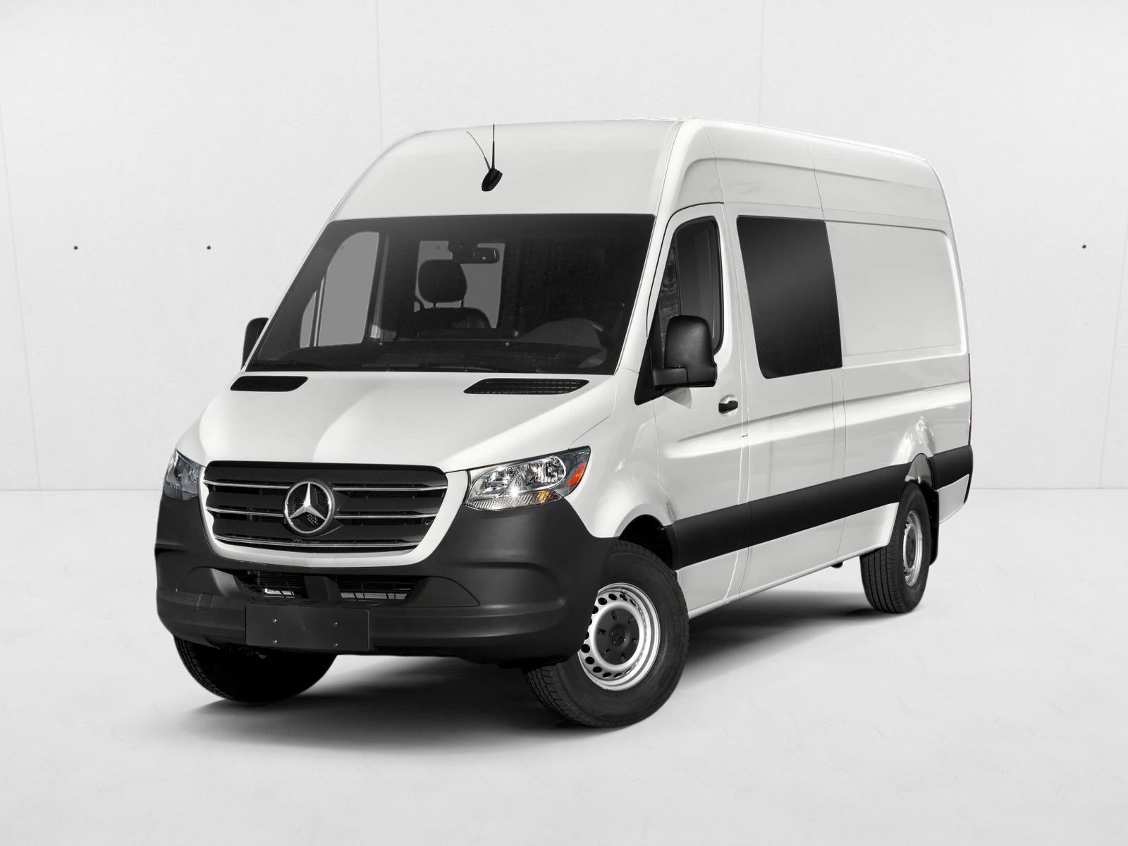 2022 Mercedes-Benz Sprinter Cargo Van 2500 Standard Roof V6 144" 4WD