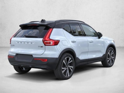 2021 Volvo XC40 T5 AWD R-Design