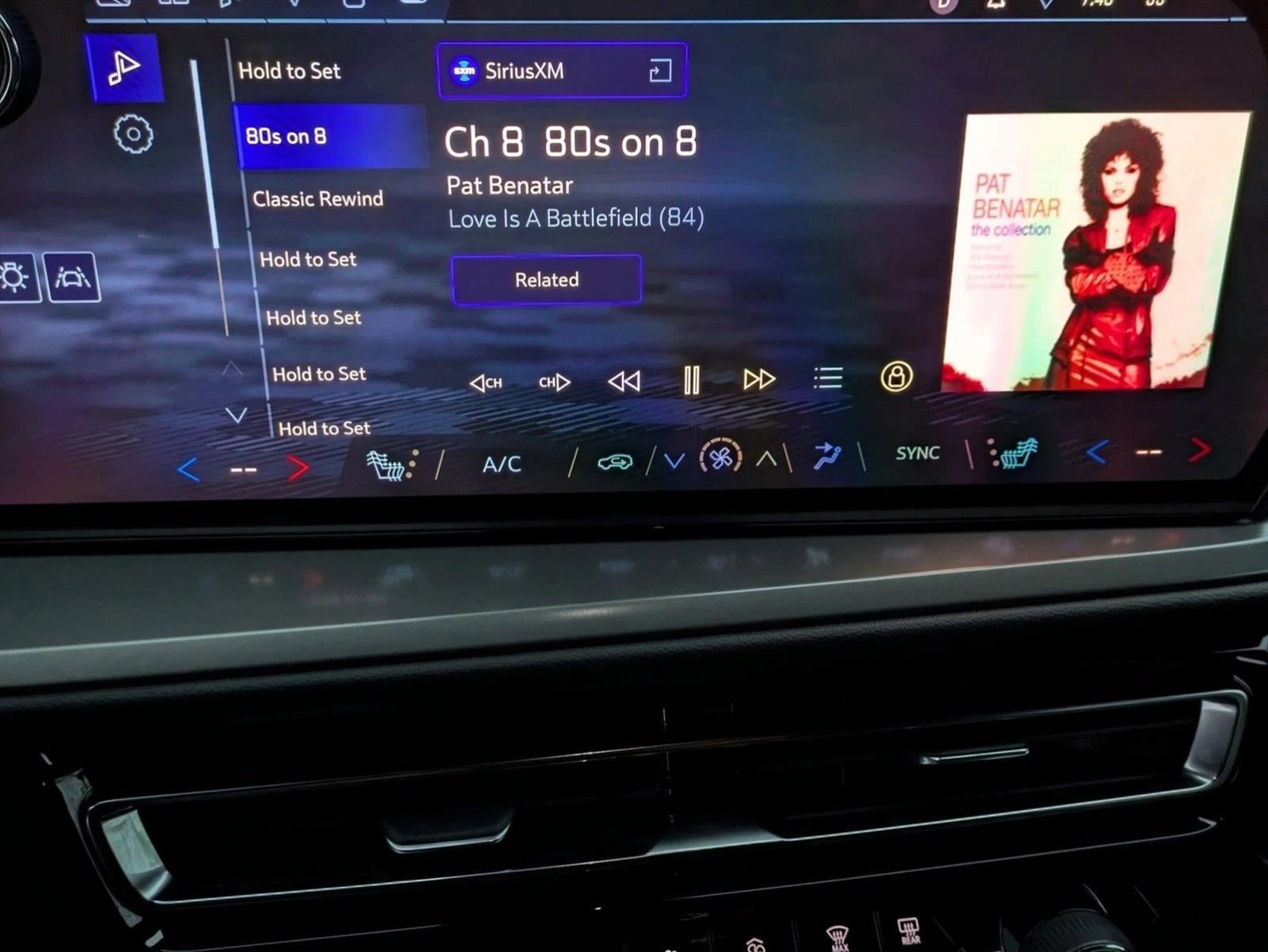 2024 Chevrolet Traverse LS w/1LS