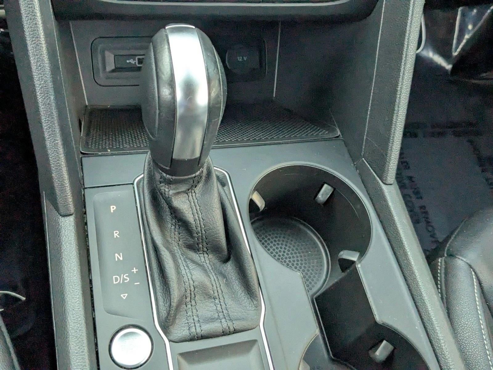 2020 Volkswagen Atlas 3.6L V6 SE w/Technology R-Line FWD