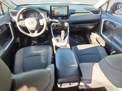 2022 Toyota RAV4 LE FWD (GS)