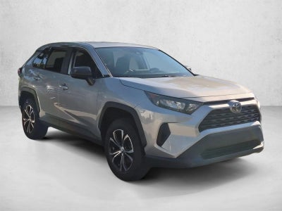 2022 Toyota RAV4 LE FWD (GS)