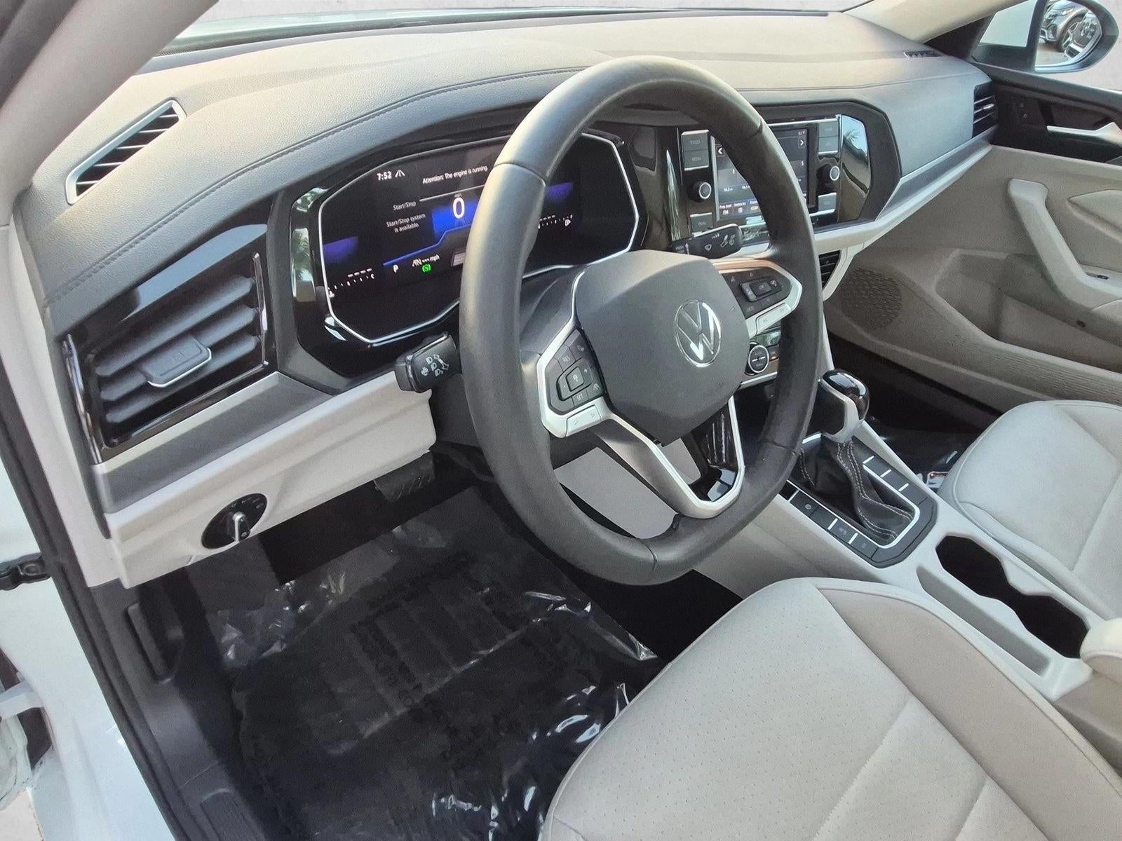 2024 Volkswagen Jetta SE Auto