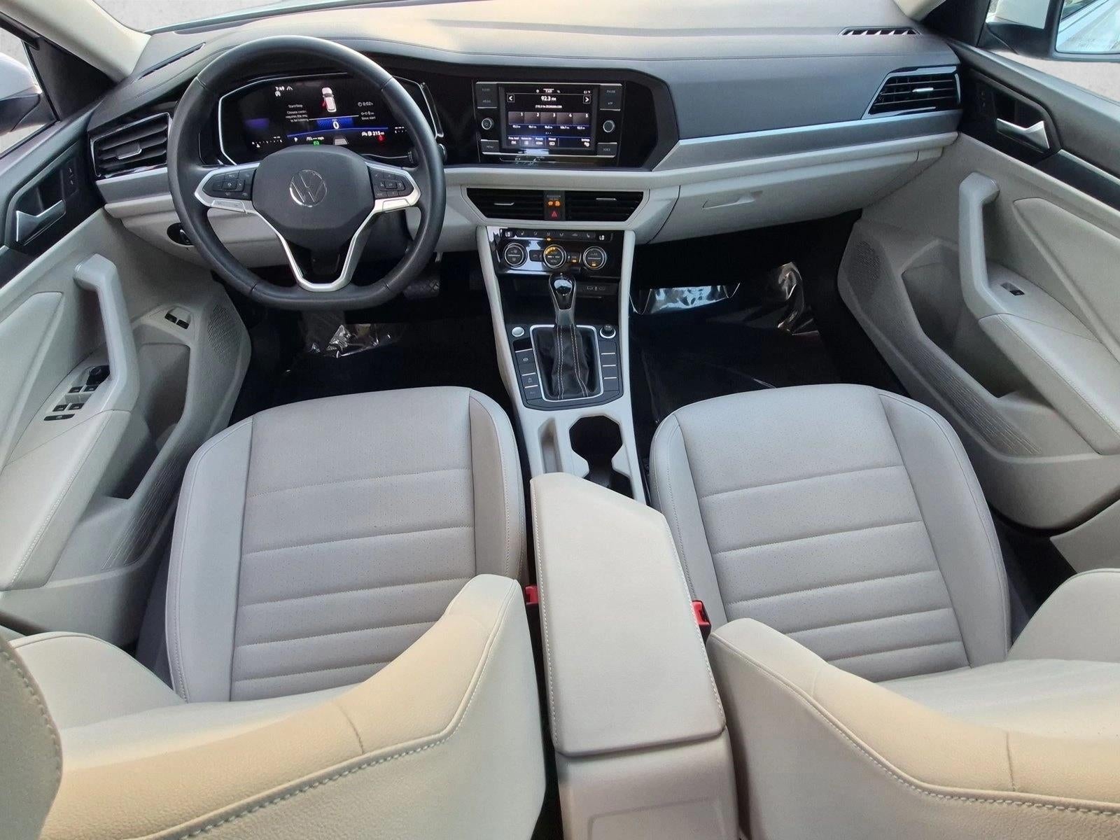 2024 Volkswagen Jetta SE Auto