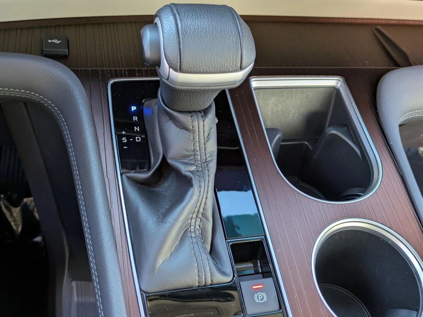 2021 Toyota Sienna XLE FWD 8-Passenger (Natl)