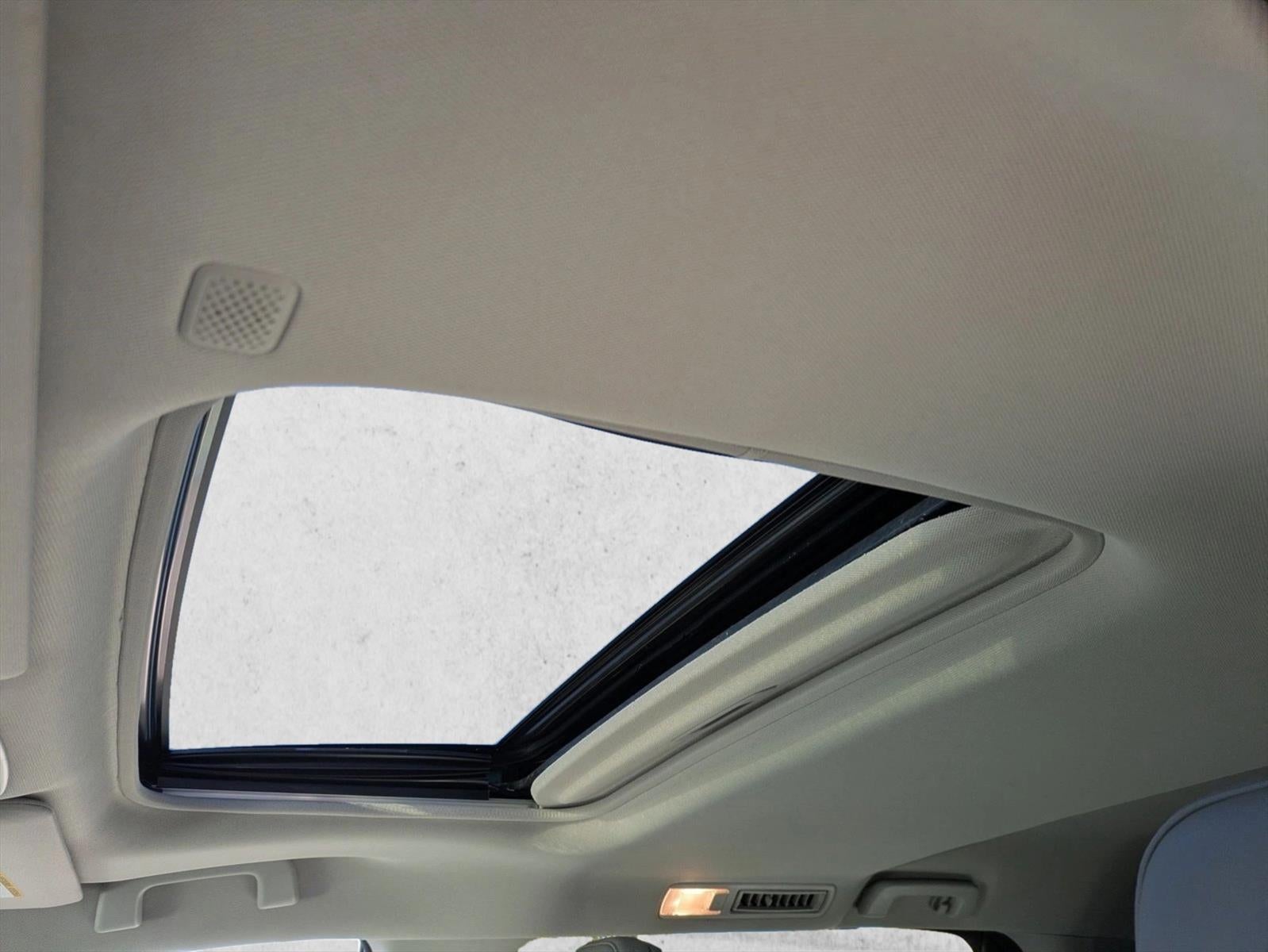 2021 Toyota Sienna XLE FWD 8-Passenger (Natl)