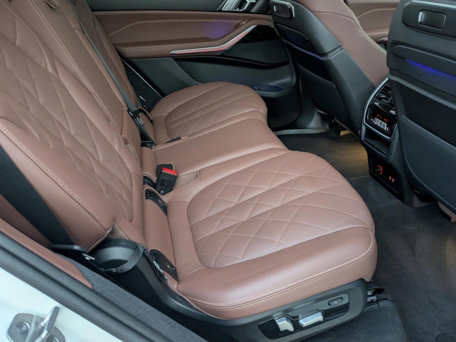 2024 BMW X7 xDrive40i Sports Activity Vehicle