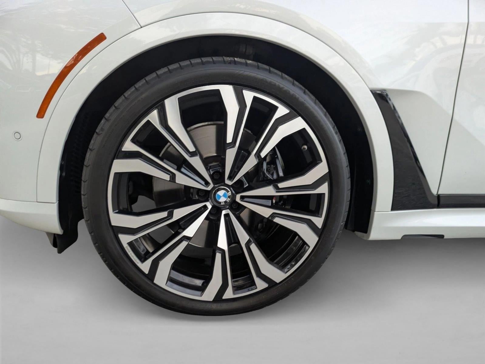 2024 BMW X7 xDrive40i Sports Activity Vehicle